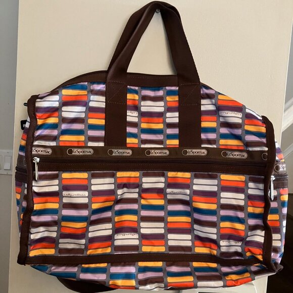 Le Sportsac Weekend or Gym Bag with Small pouch - Picture 3 of 9